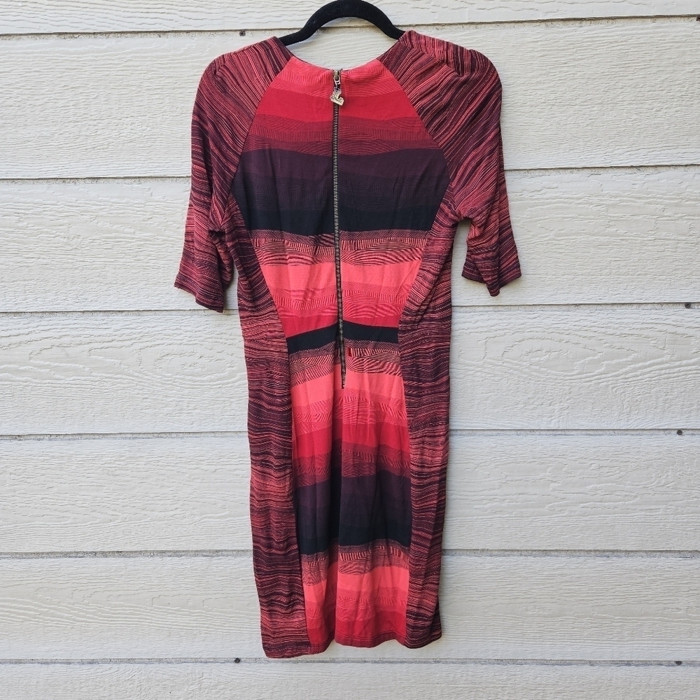 Desigual red and black bodycon half-sleeve dress with heart applique medium - Picture 3 of 8